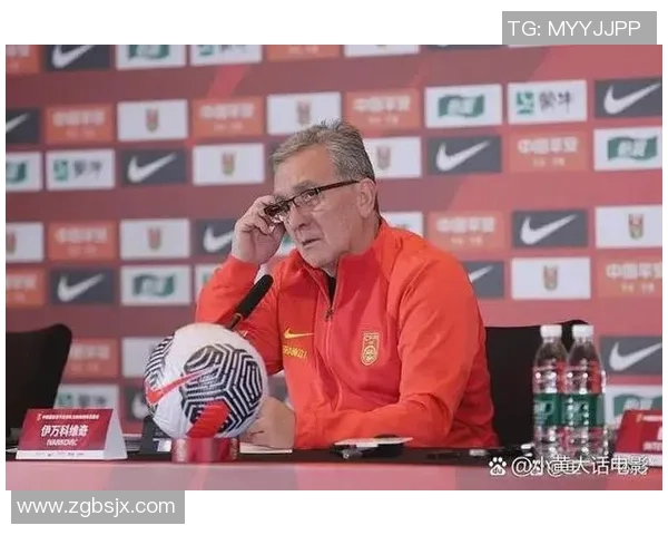 杭州足球队的速度分析与战术运用探讨助力球队提升竞技水平 杭州足球队的速度分析与战术运用探讨助力球队提升竞技水平