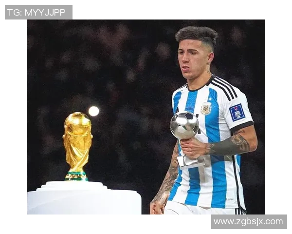 恩佐头像足球明星的魅力与成就解析,探索他在绿茵场上的传奇之路 恩佐头像足球明星的魅力与成就解析,探索他在绿茵场上的传奇之路